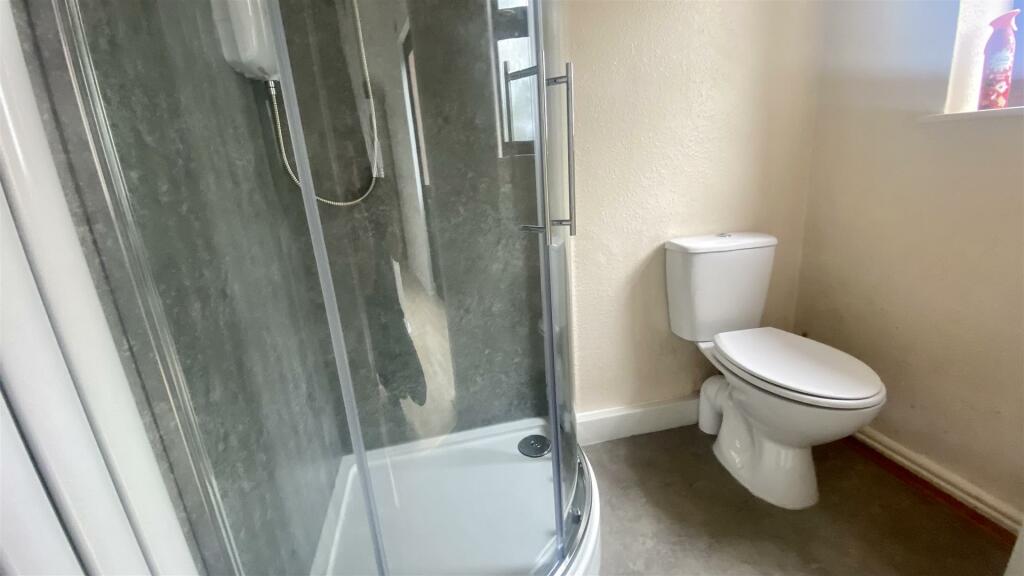 6 bedroom detached house for rent in Canley Road, Coventry **SIX