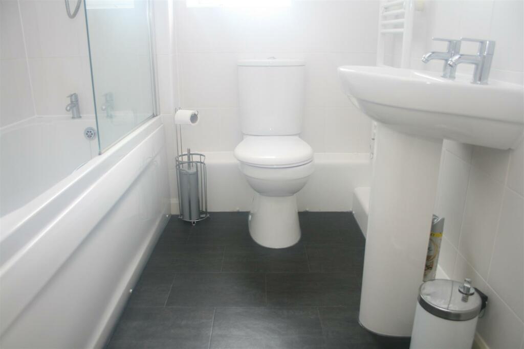 Additional property image - Poppleton Close, Coventry