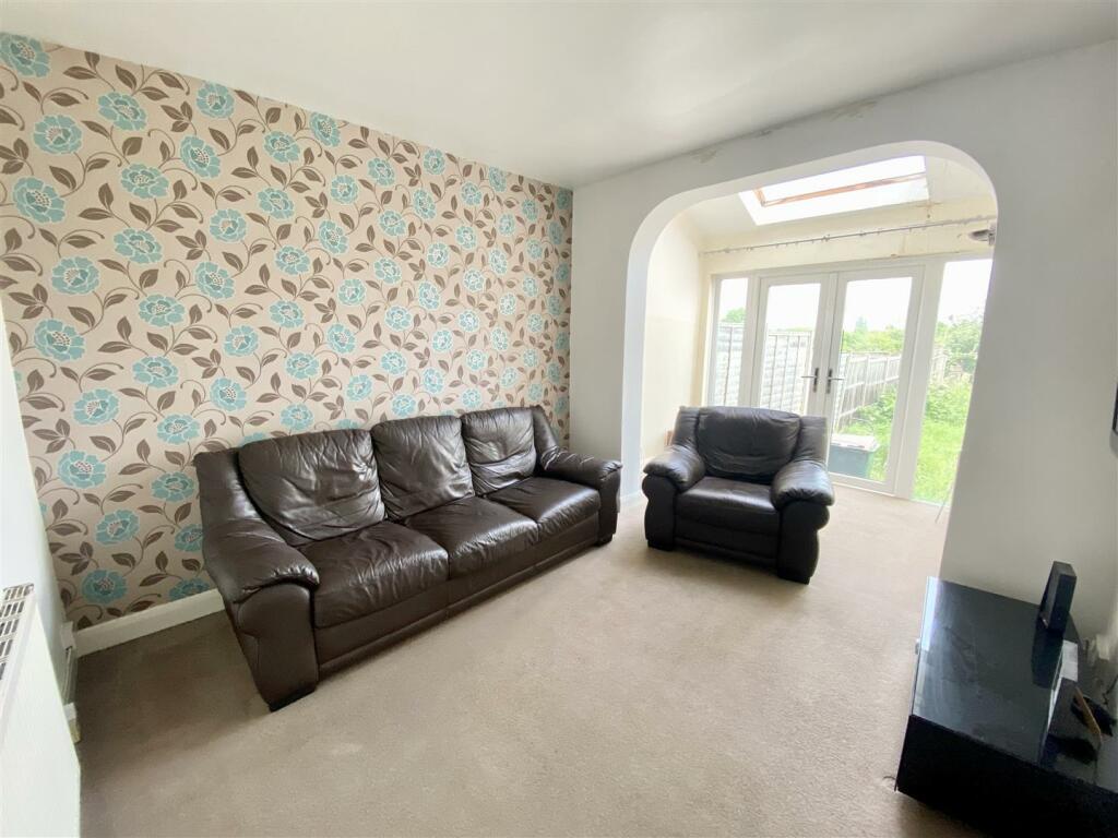 3 bedroom terraced house for sale in Lincroft Crescent, Coundon