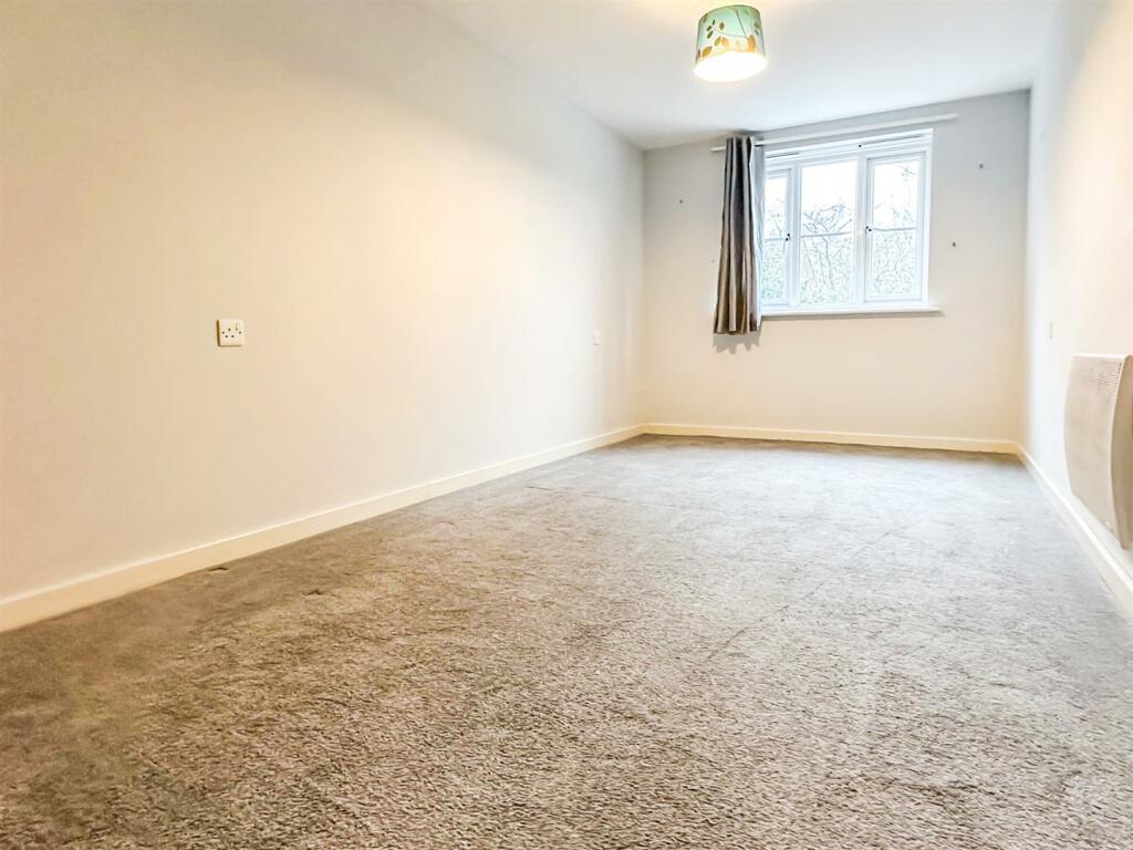 Additional property image - Joshua Close, Coventry  **VACANT & NO UPWARD CHAIN**