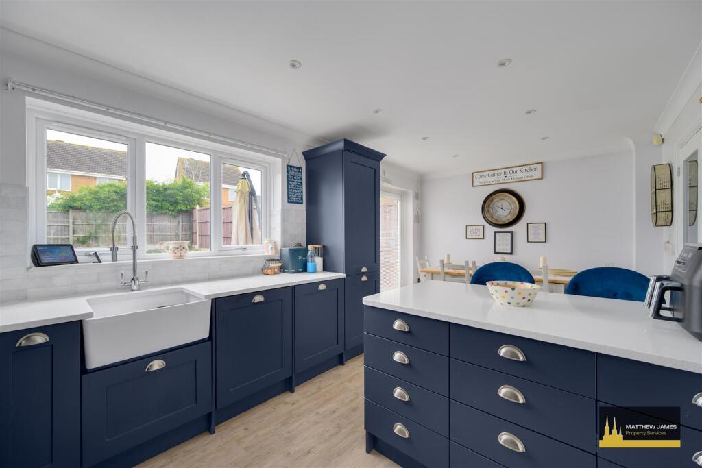 Additional property image - Larkin Grove, Walsgrave, Coventry * CUL-DE-SAC LOCATION *