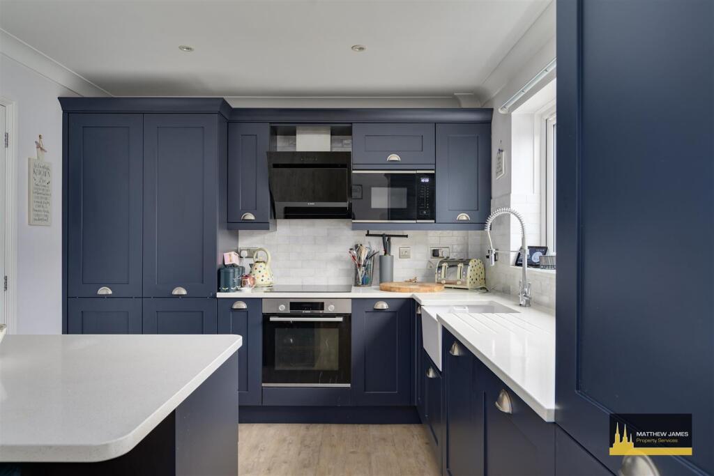 Additional property image - Larkin Grove, Walsgrave, Coventry * CUL-DE-SAC LOCATION *