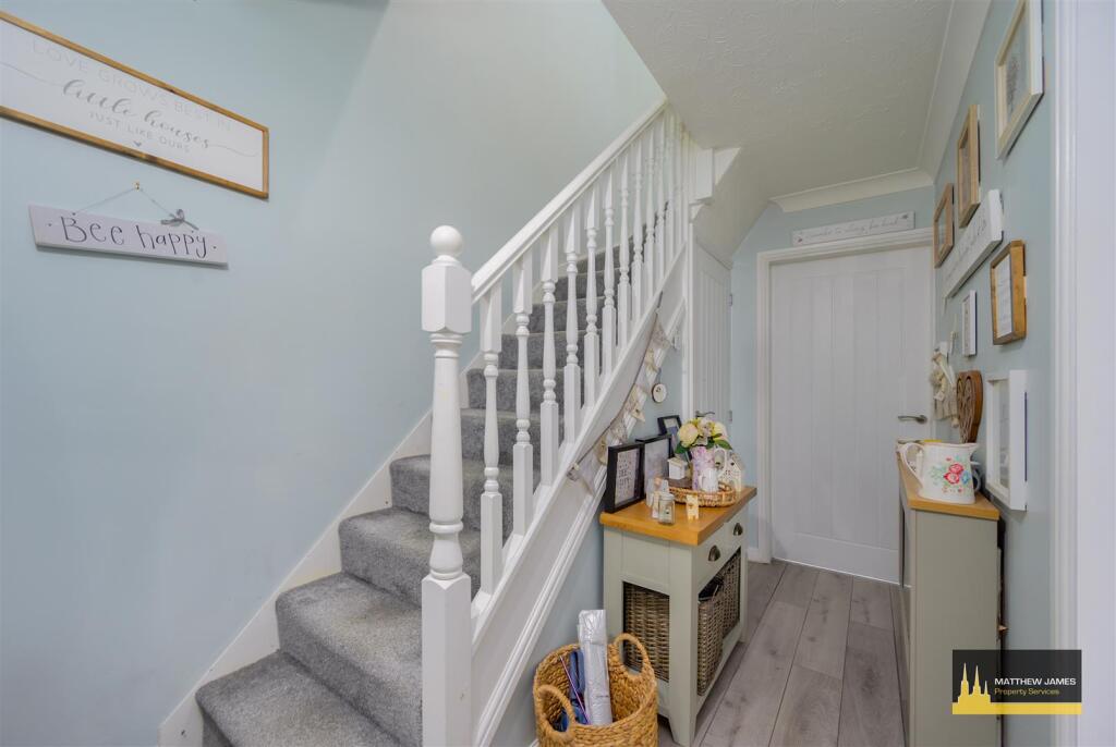 Additional property image - Larkin Grove, Walsgrave, Coventry * CUL-DE-SAC LOCATION *
