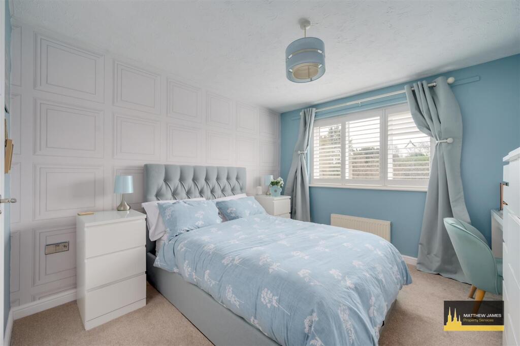 Additional property image - Larkin Grove, Walsgrave, Coventry * CUL-DE-SAC LOCATION *