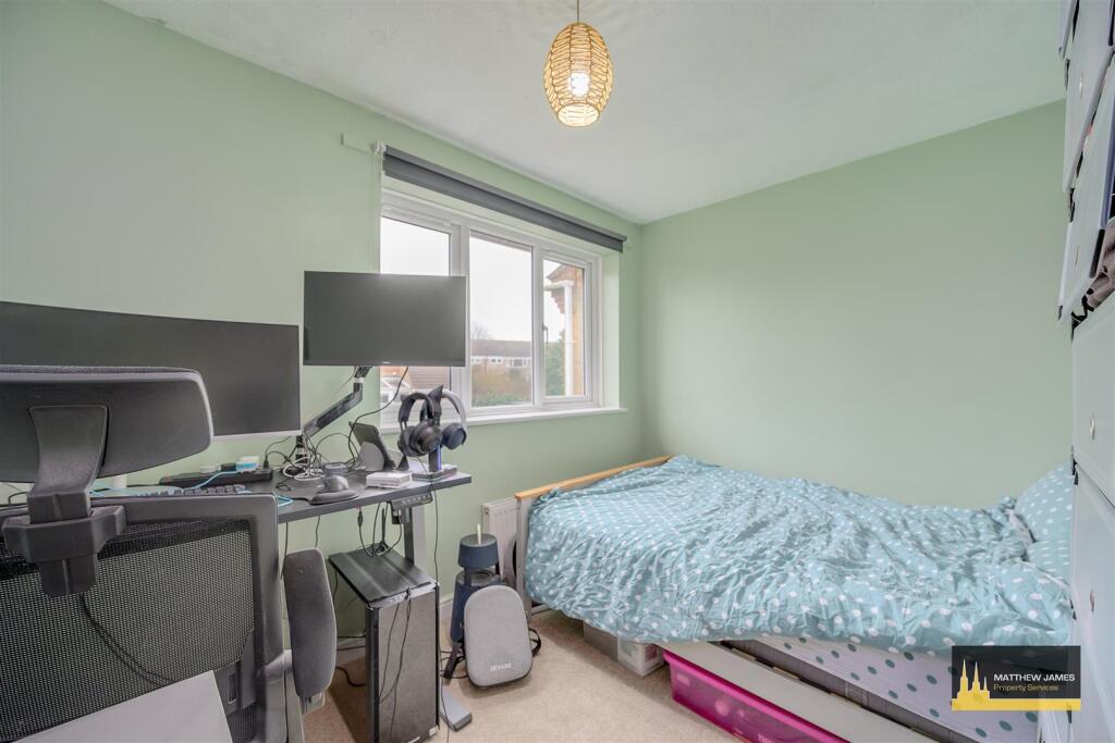 Additional property image - Larkin Grove, Walsgrave, Coventry * CUL-DE-SAC LOCATION *
