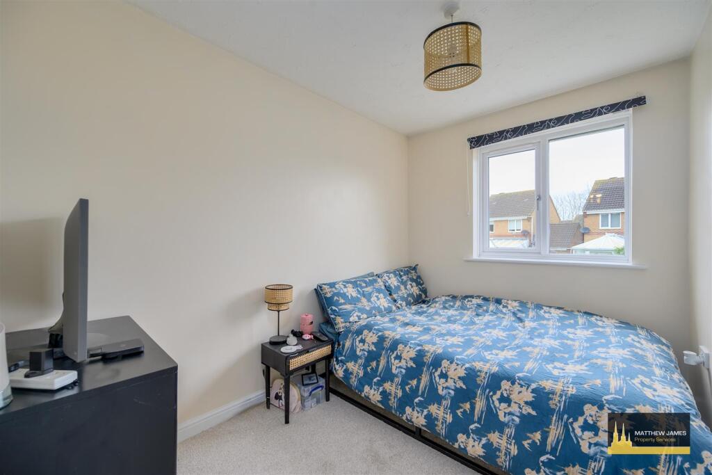 Additional property image - Larkin Grove, Walsgrave, Coventry * CUL-DE-SAC LOCATION *