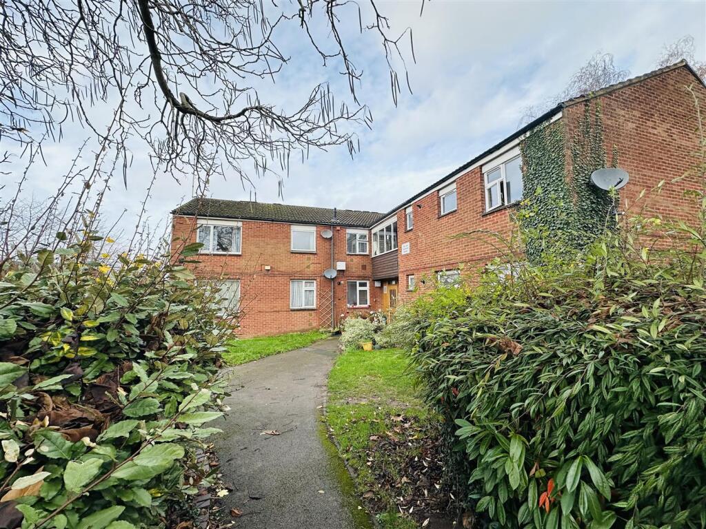 Main image of property: Dunsmore Avenue, Coventry * GROUND FLOOR *