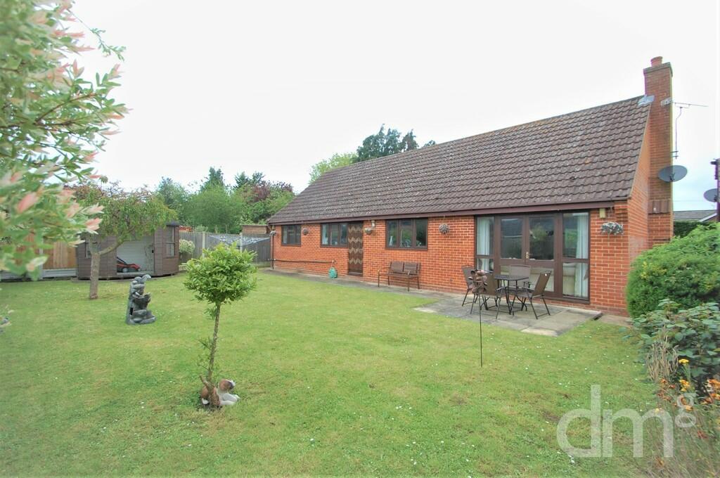 3 bedroom detached bungalow for sale in Church Road, Tiptree, CO5