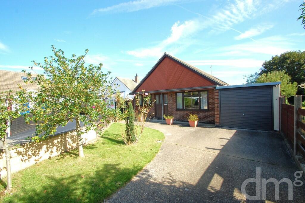 3 bedroom detached bungalow for sale in Morley Road, Tiptree, CO5