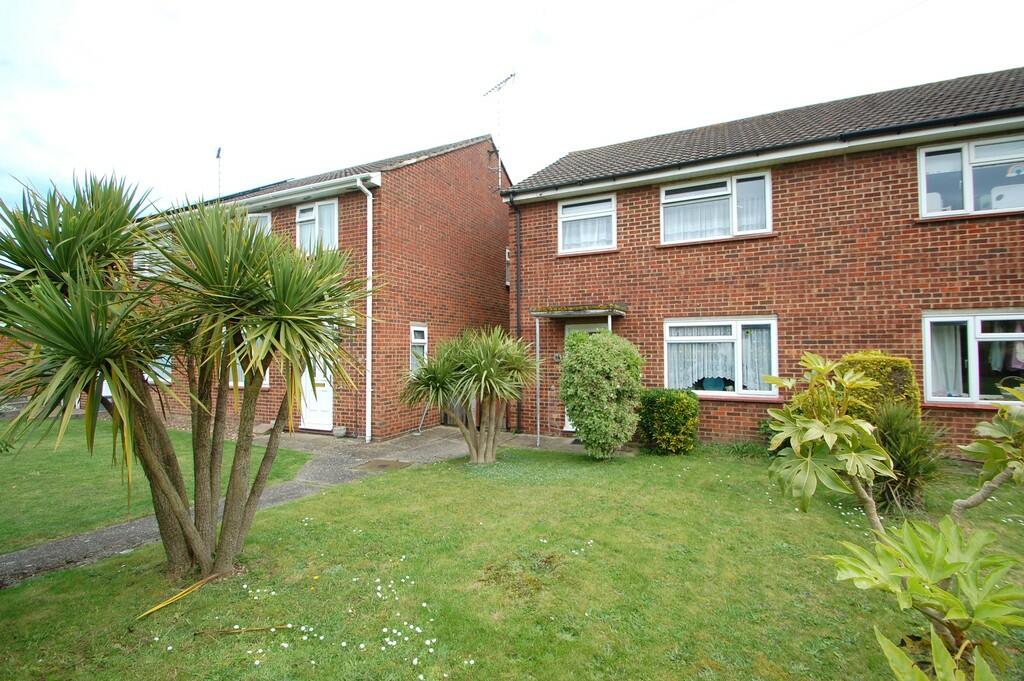 3 bedroom semidetached house for sale in Chestnut Way, Tiptree, CO5