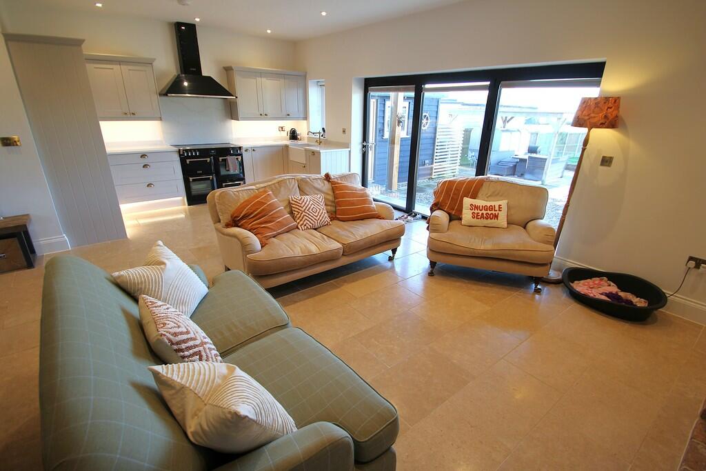 Additional property image - Layer Breton Hill, Layer Breton