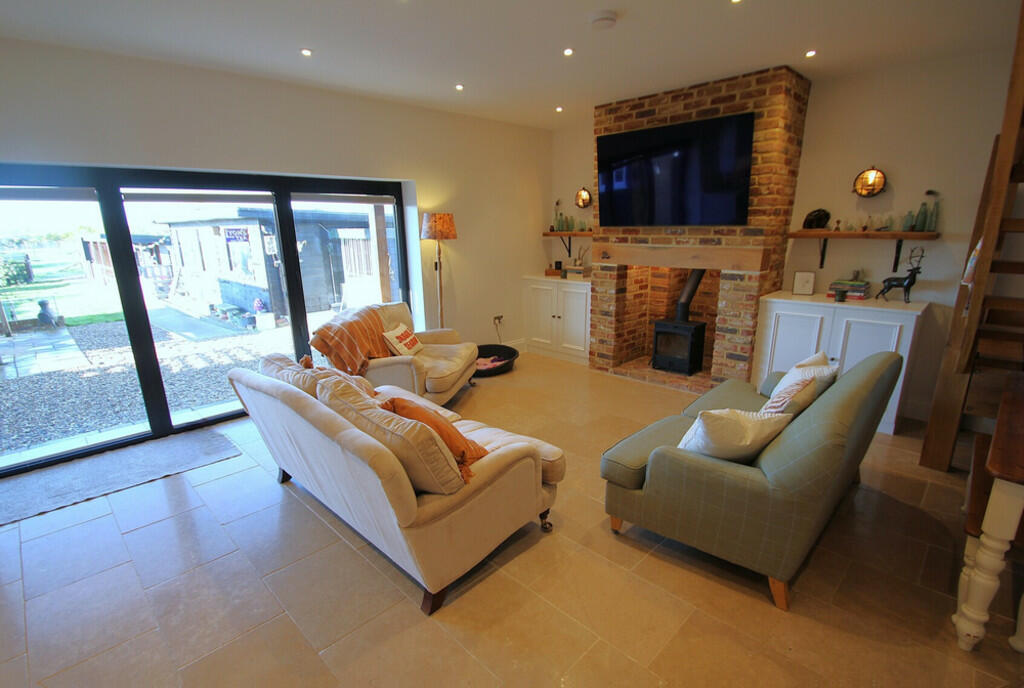 Additional property image - Layer Breton Hill, Layer Breton