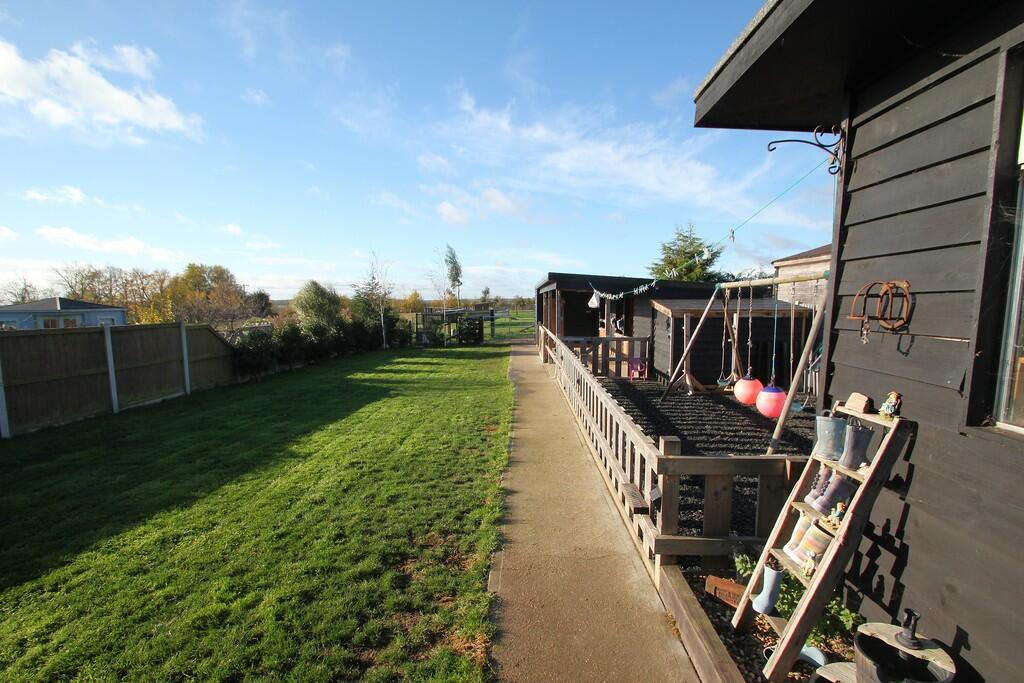 Additional property image - Layer Breton Hill, Layer Breton