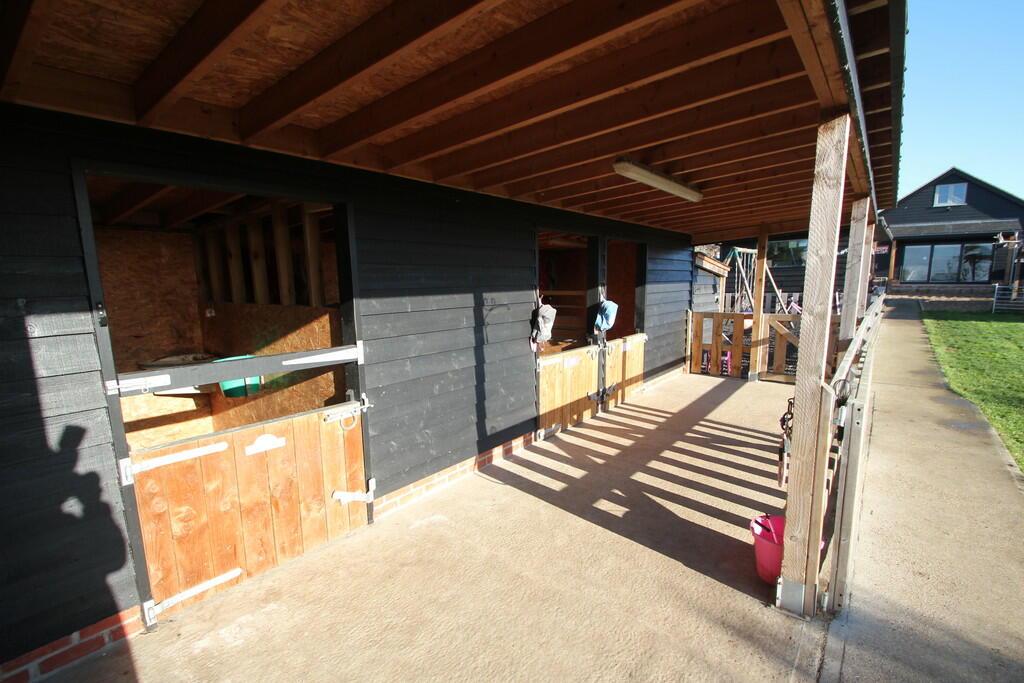 Additional property image - Layer Breton Hill, Layer Breton