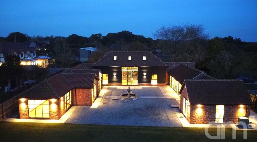 4 bedroom detached house for sale in Maldon Road, Tiptree, CO5