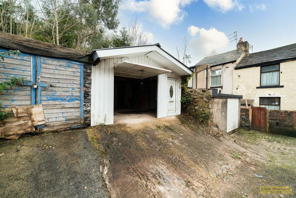 Additional property image - Midville Place, Darwen