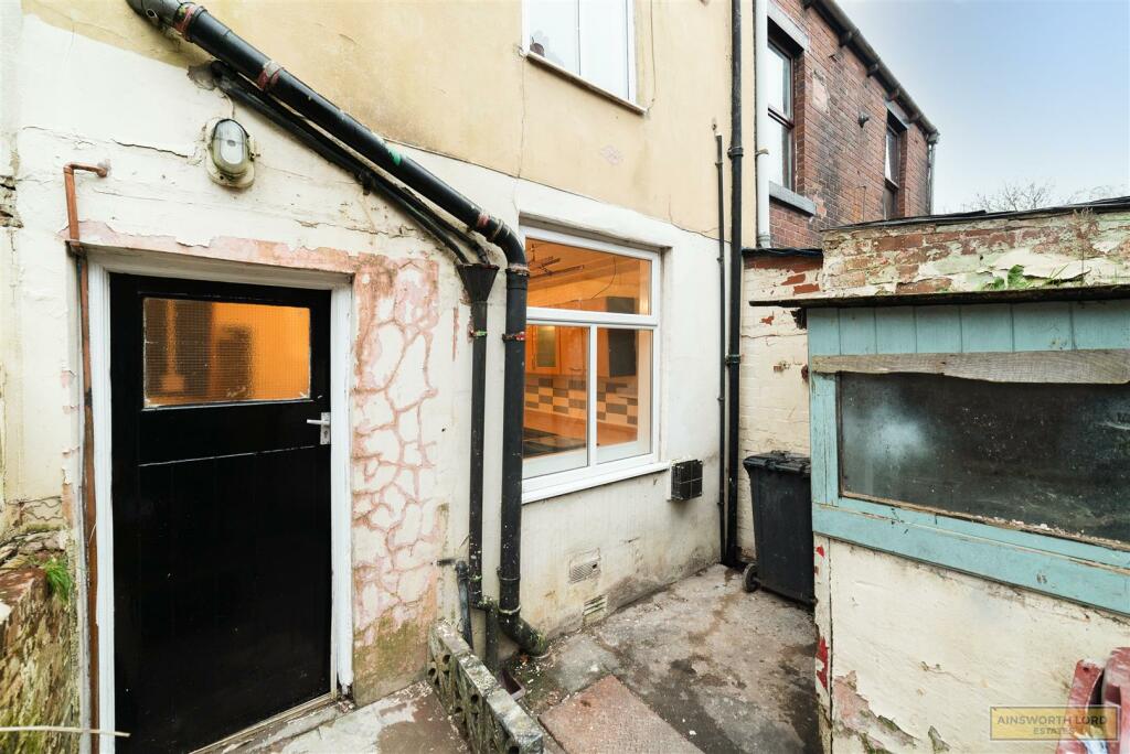 Additional property image - Midville Place, Darwen