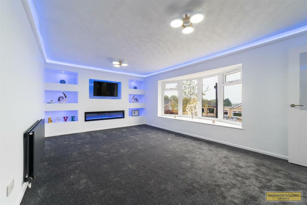 Additional property image - Sunnymere Drive, Darwen, Lancashire