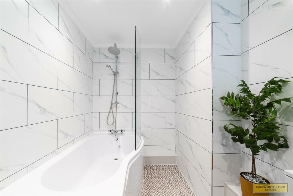 Additional property image - Sunnymere Drive, Darwen, Lancashire