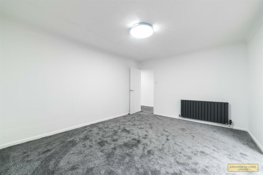 Additional property image - Sunnymere Drive, Darwen, Lancashire