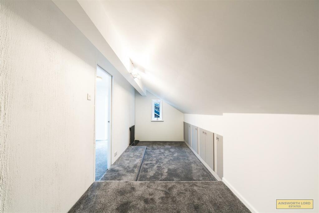 Additional property image - Sunnymere Drive, Darwen, Lancashire