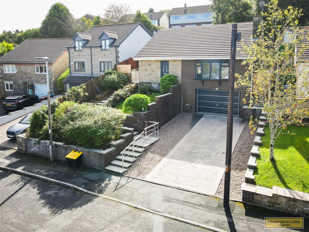 Additional property image - Sunnymere Drive, Darwen, Lancashire