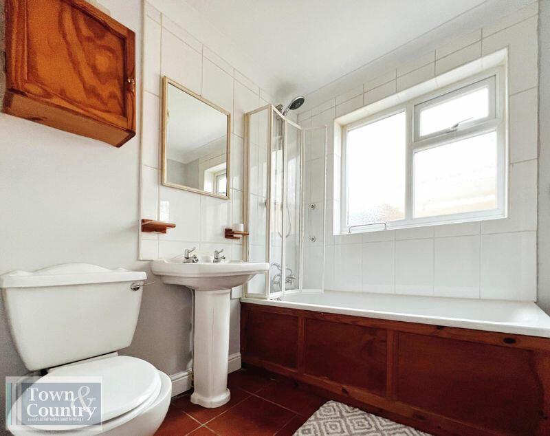 2 bedroom terraced house for sale in Francis Street, Brightlingsea, CO7