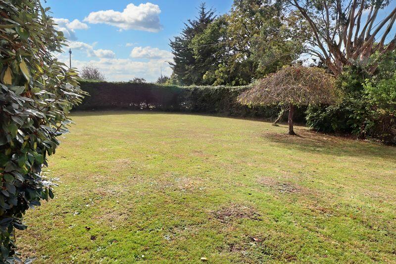Additional property image - St. Johns Road, Clacton-On-Sea, CO16