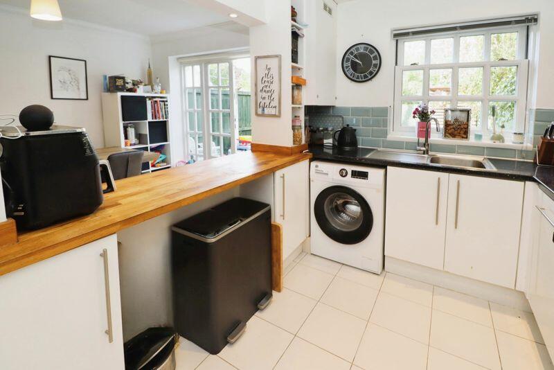 Additional property image - Old Ferry Road, Wivenhoe, Colchester CO7