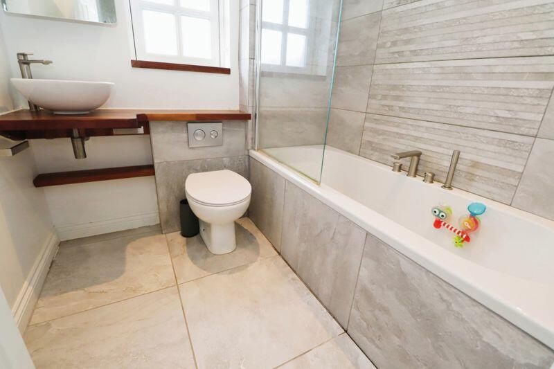 Additional property image - Old Ferry Road, Wivenhoe, Colchester CO7