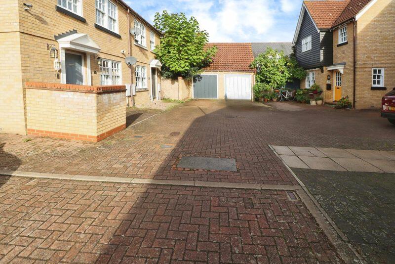 Additional property image - Old Ferry Road, Wivenhoe, Colchester CO7