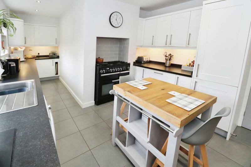 Additional property image - Wivenhoe Road, Alresford, CO7