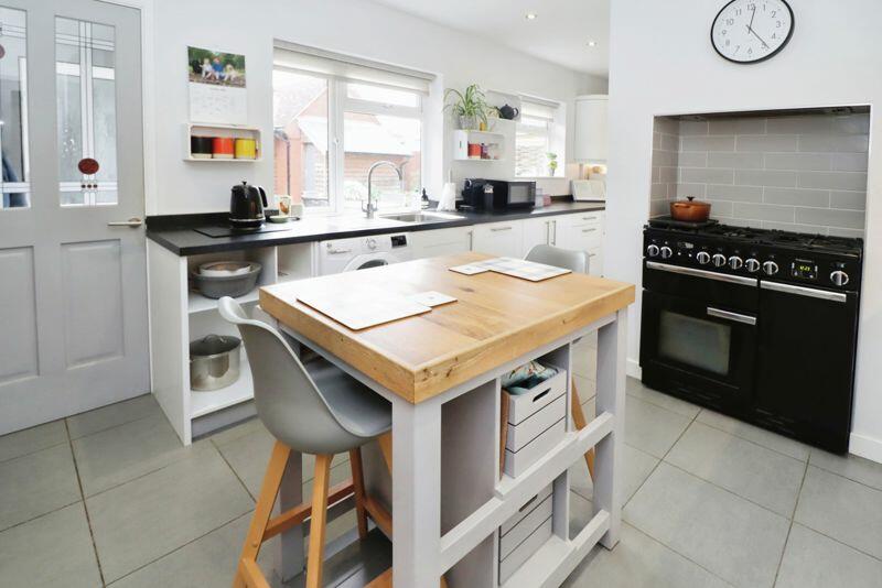 Additional property image - Wivenhoe Road, Alresford, CO7