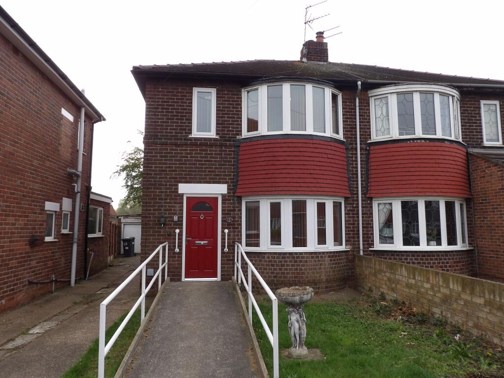 Main image of property: Earlston Drive, Doncaster, DN5