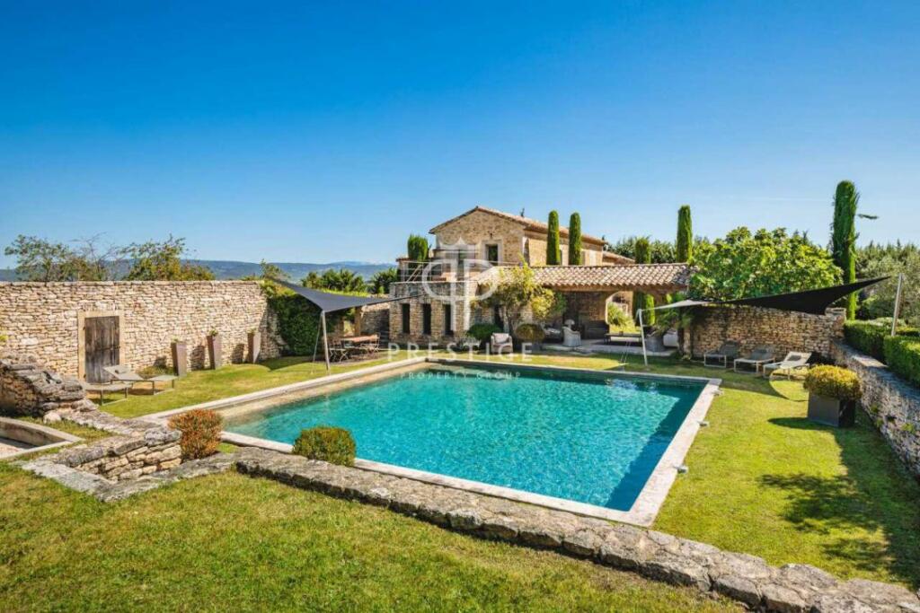 6 bedroom farm house for sale in Provence-Alps-Cote d`Azur, Vaucluse ...