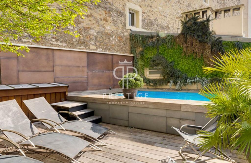 5 bedroom house for sale in ParisIsle of France, Paris