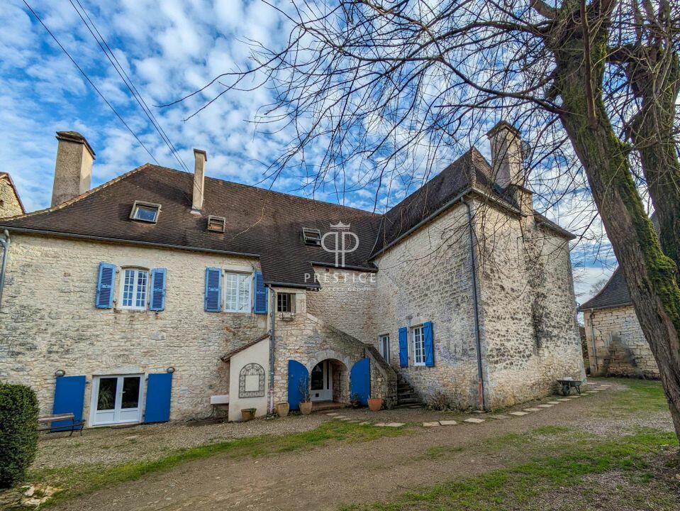 7 bedroom house for sale in MidiPyrénées, Lot, Souillac, France