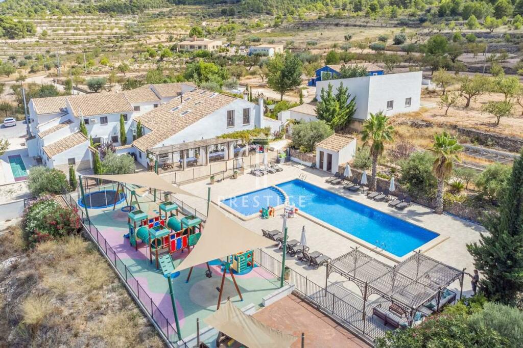 Commercial property for sale in Valencia, Alicante, La Romana, Spain