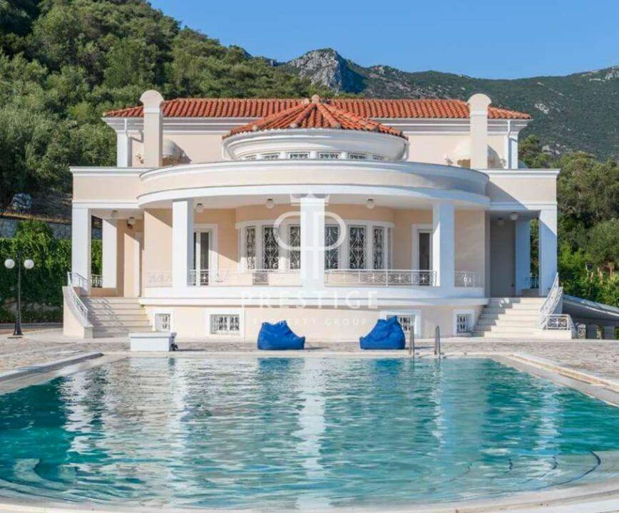 Villa for sale in Ionian Islands, Corfu...