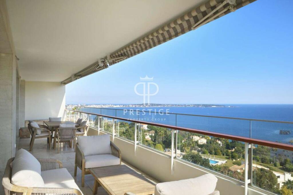 Main image of property: Provence-Alps-Cote d`Azur, Alpes-Maritimes, Cannes