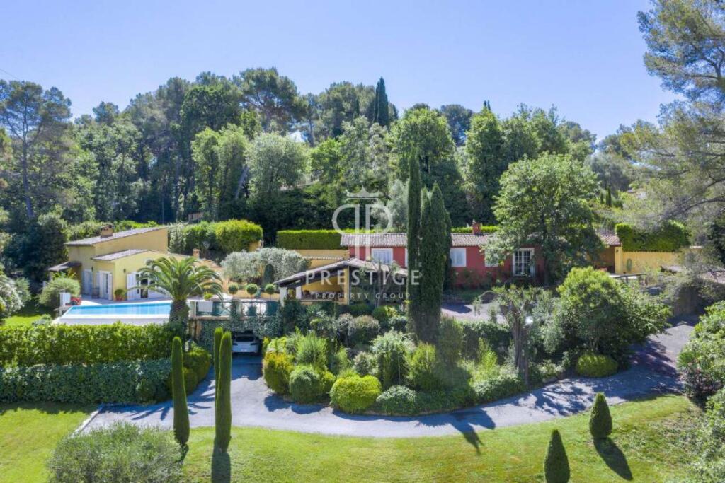 Main image of property: Provence-Alps-Cote d`Azur, Alpes-Maritimes, Mougins
