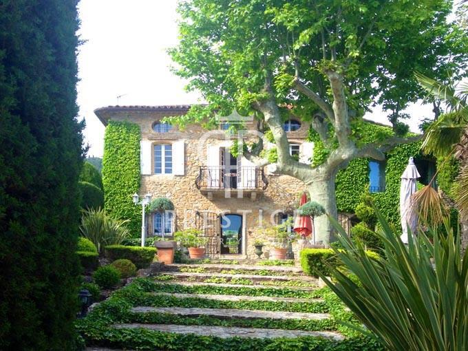 Main image of property: Provence-Alps-Cote d`Azur, Var, Le Beausset