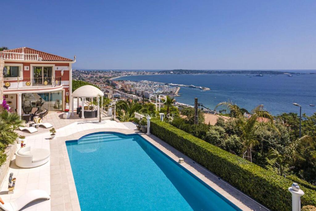 Main image of property: Provence-Alps-Cote d`Azur, Alpes-Maritimes, Golfe Juan