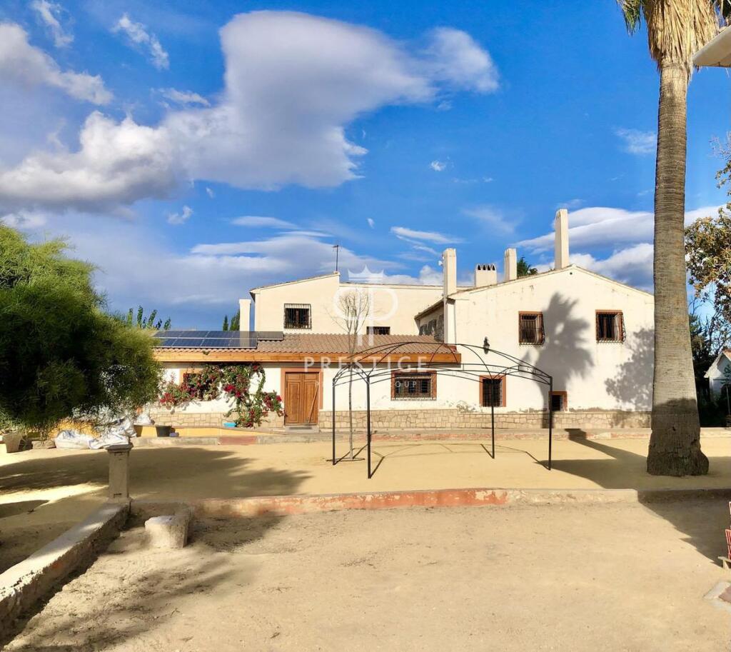 Main image of property: Valencia, Alicante, Muchamiel