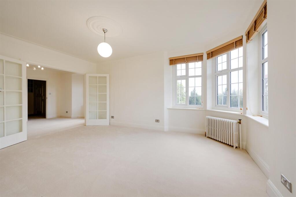 Main image of property: Hendon Way, London, NW2