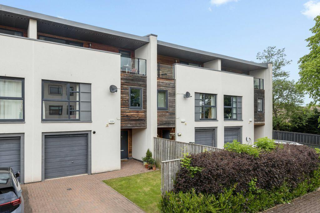 5 bedroom town house for sale in 5 Burnbrae Drive, Corstorphine, Edinburgh, EH12 8AS, EH12