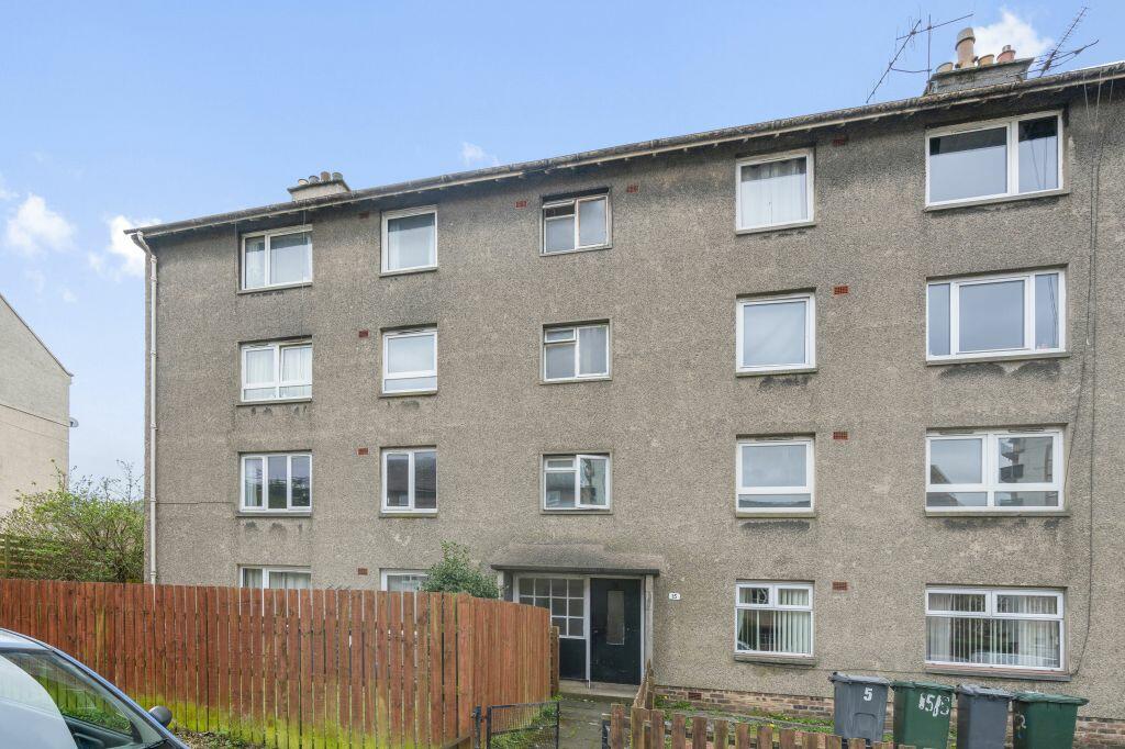 3 bedroom flat for sale in 15/3 Moat Drive, Slateford, Edinburgh, EH14 1NU, EH14