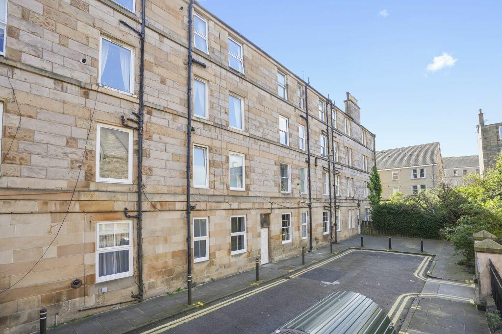 1 bedroom flat for sale in 2/8 Lorne Square, Leith, Edinburgh, EH6 8QR, EH6