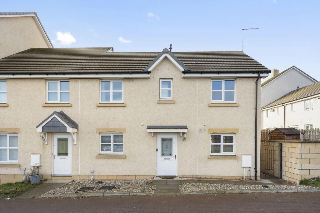 3 bedroom end of terrace house