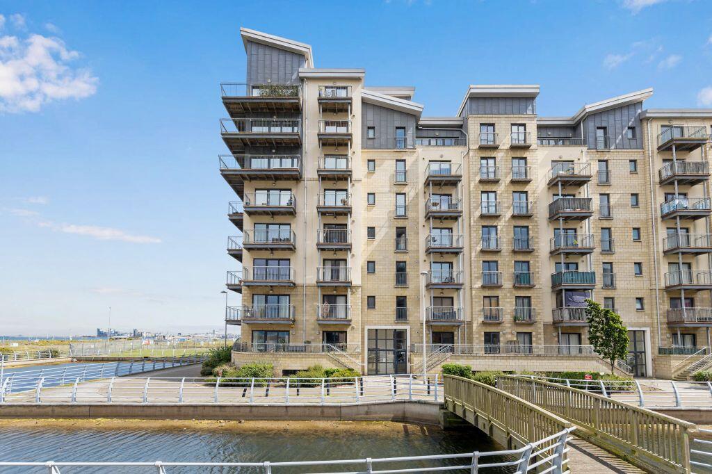 3 bedroom flat